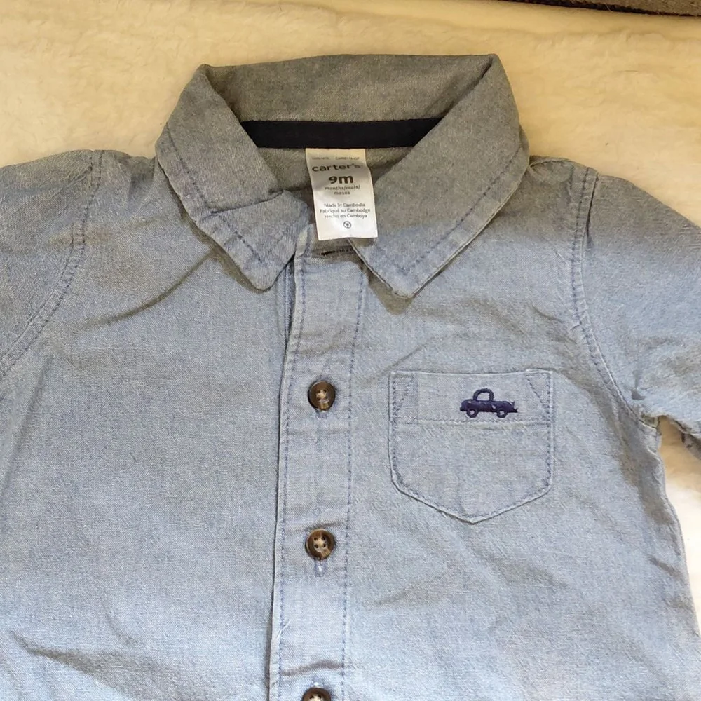 Baby Boy Carter's Light Blue Bodysuit Romper 9 Months with Navy Car